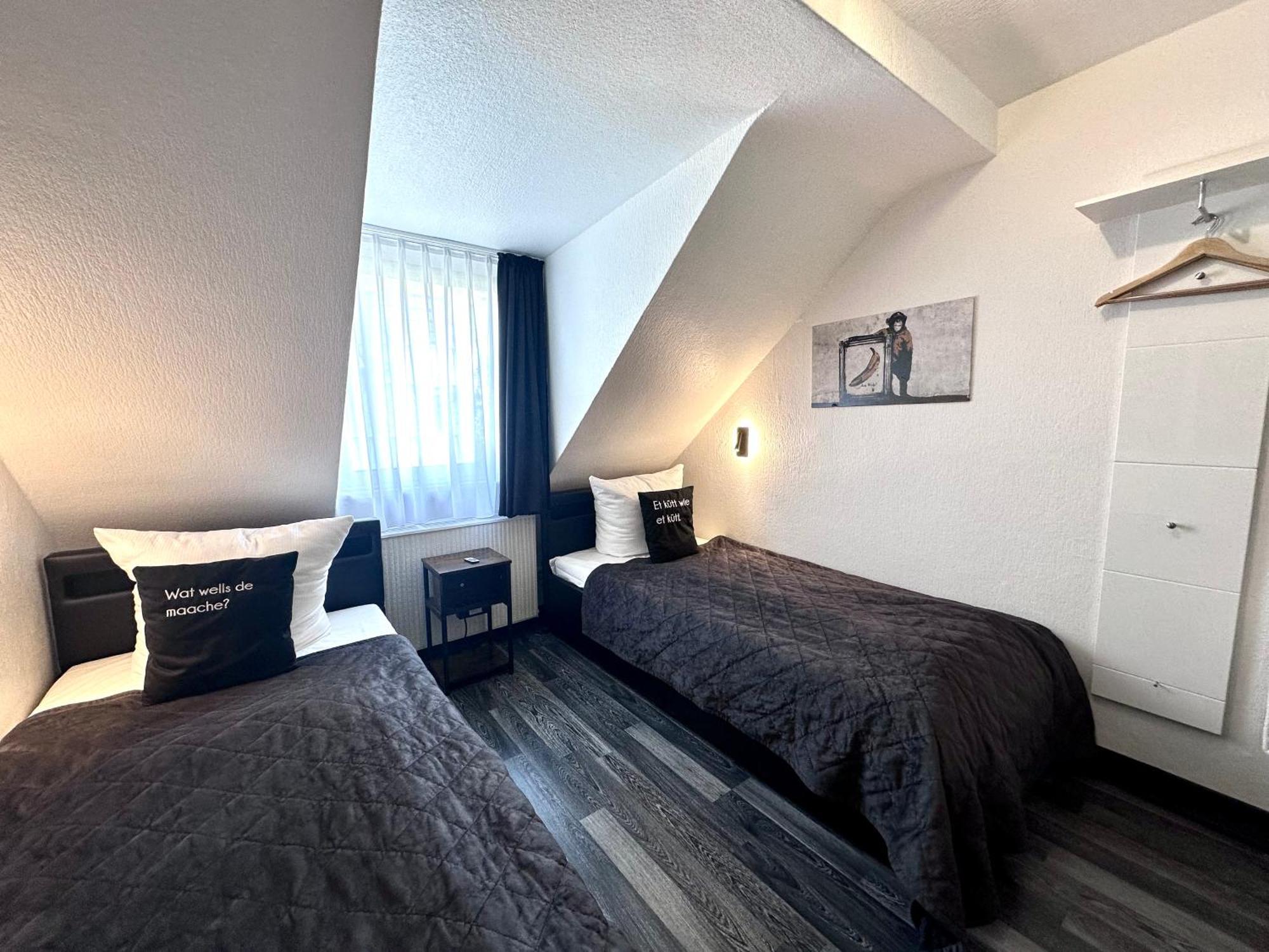 Hotel Alt Deutz City-Messe-Arena Kontaktloser Self Check-In Köln Ngoại thất bức ảnh