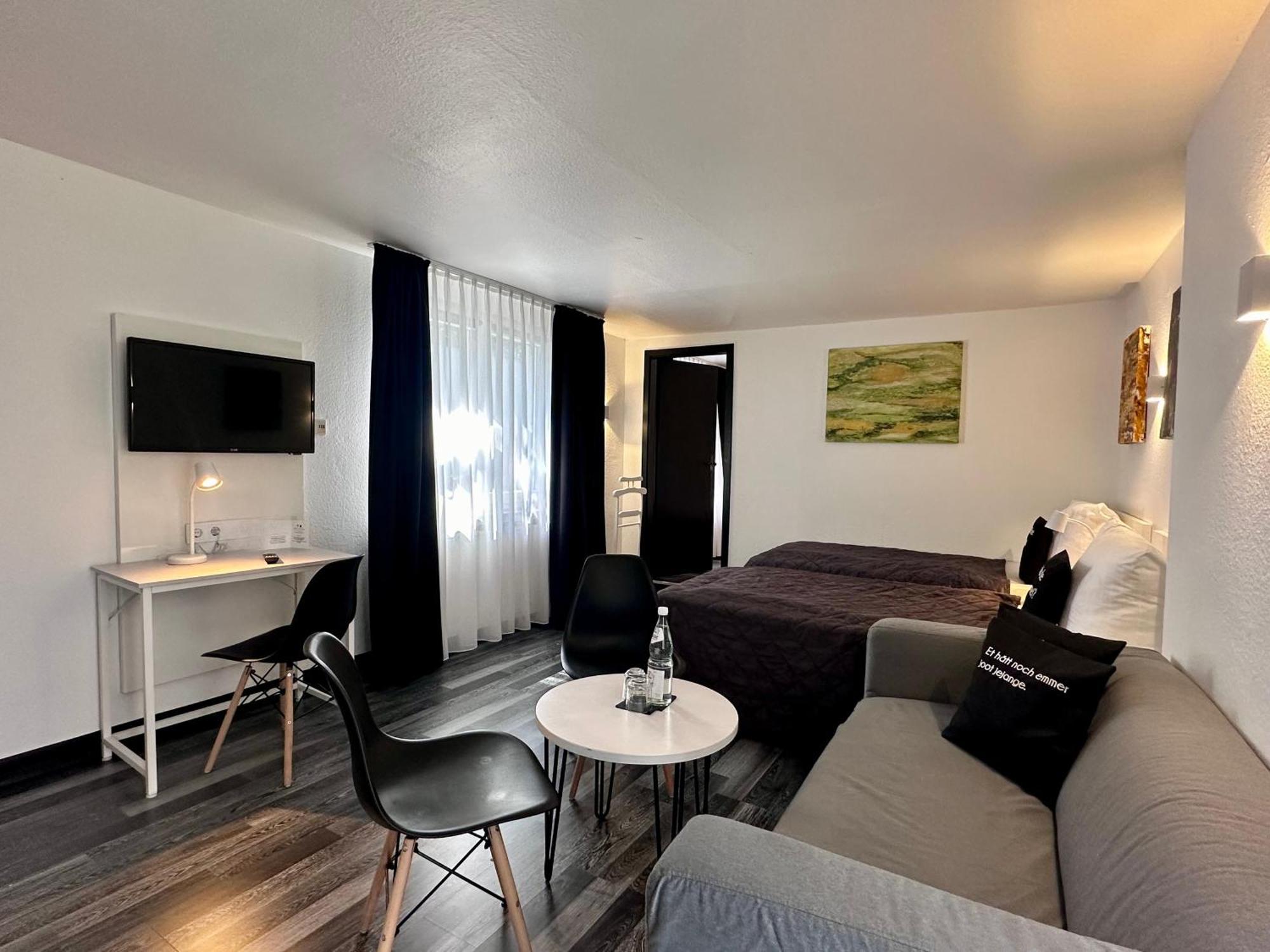 Hotel Alt Deutz City-Messe-Arena Kontaktloser Self Check-In Köln Ngoại thất bức ảnh