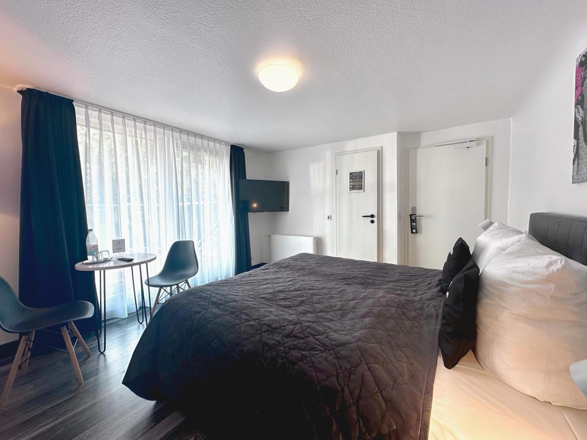 Hotel Alt Deutz City-Messe-Arena Kontaktloser Self Check-In Köln Ngoại thất bức ảnh