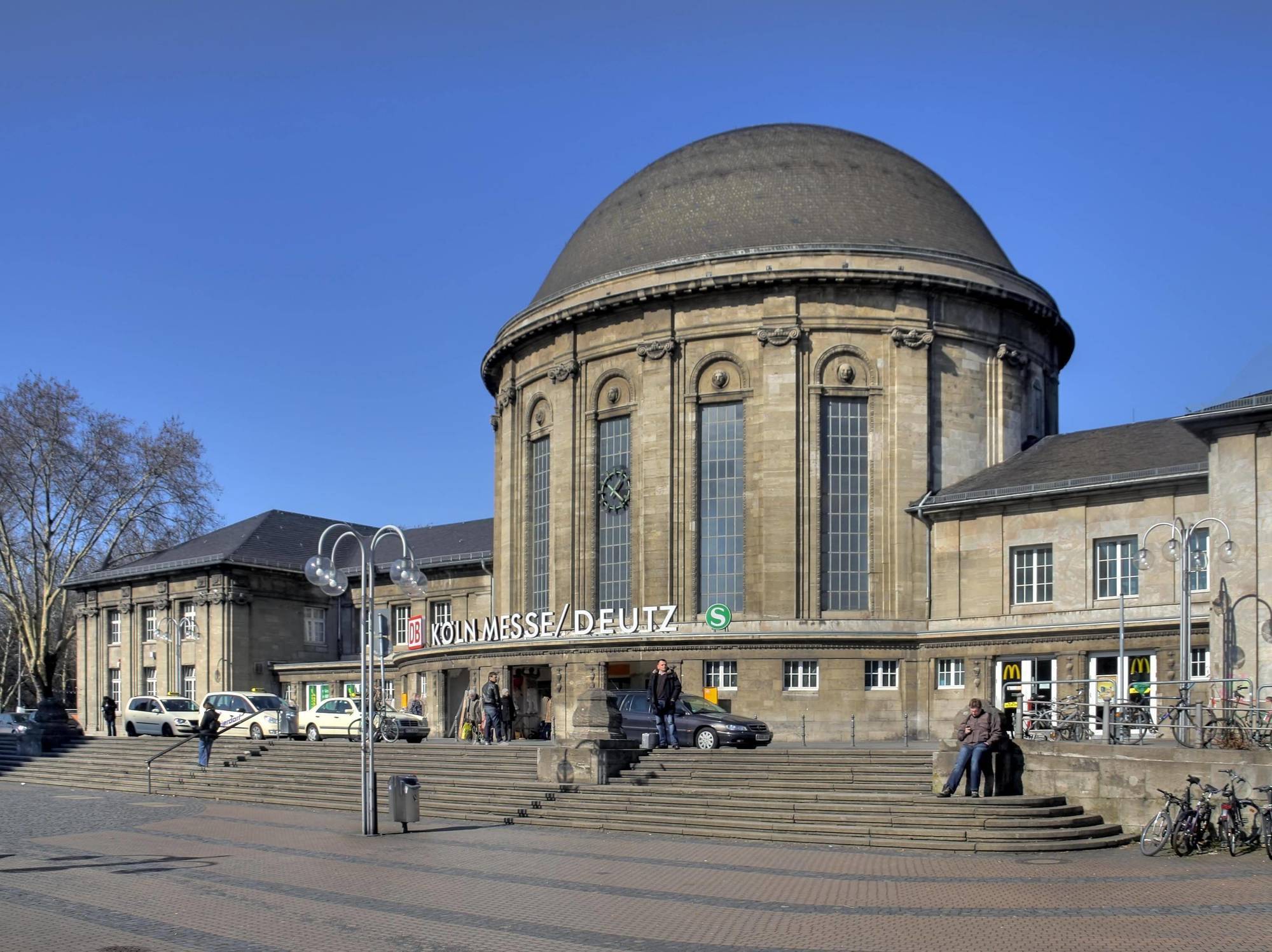 Hotel Alt Deutz City-Messe-Arena Kontaktloser Self Check-In Köln Ngoại thất bức ảnh